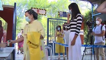 Reabren las piscinas municipales de Madrid sin completar el aforo establecido