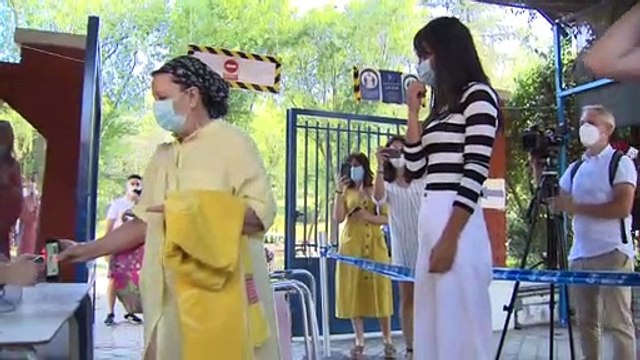 Reabren las piscinas municipales de Madrid sin completar el aforo establecido