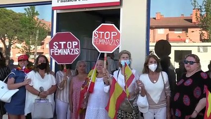La juez ridiculiza a Marlaska: no hay caso con las 2 mujeres del himno ante el casoplón de Iglesias