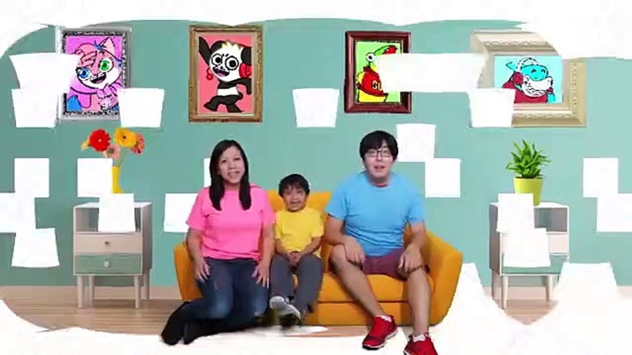 RYAN IS A HERO IN ROBLOX! Let’s Play Roblox Age of Heroes with Ryan vs Daddy!