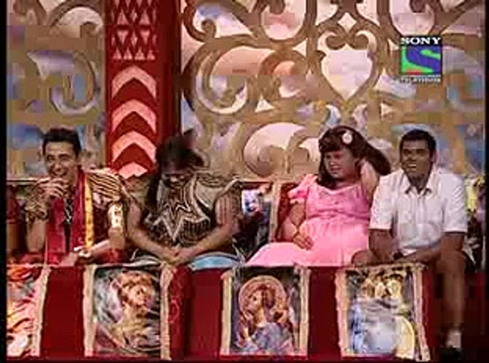 Krushna and Sudesh in comedy ghar - Comedy Circus_