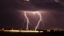 The dangers of dry thunderstorms during wildfire season