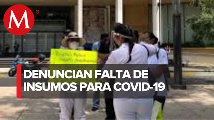 Personal médico protesta frente a la sede del IMSS en CdMx