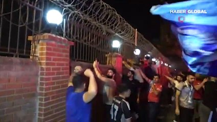 Adana Demirspor, şampiyon gibi karşılandı