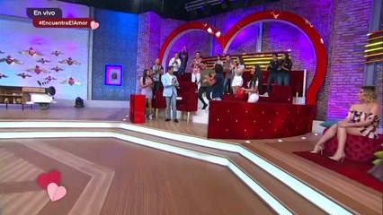 ¡Brandon y Pichi le echan el ojo a la flechada de Mau! | Enamorándonos