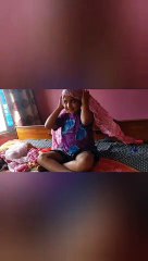 একটা বাচ্চা ৮ টা ওরনা মাথায় বাঁধলে কি হয় দেখুন বন্ধুরা