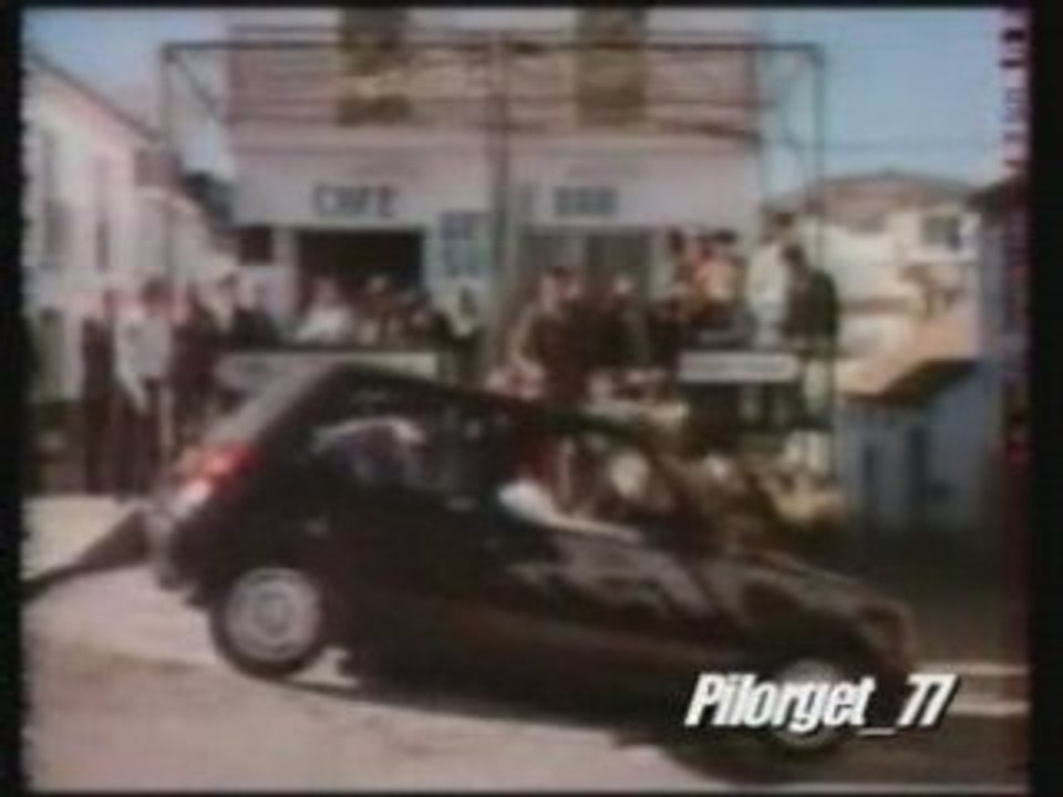 PSG CHOISI LA SUPER CINQ RENAULT