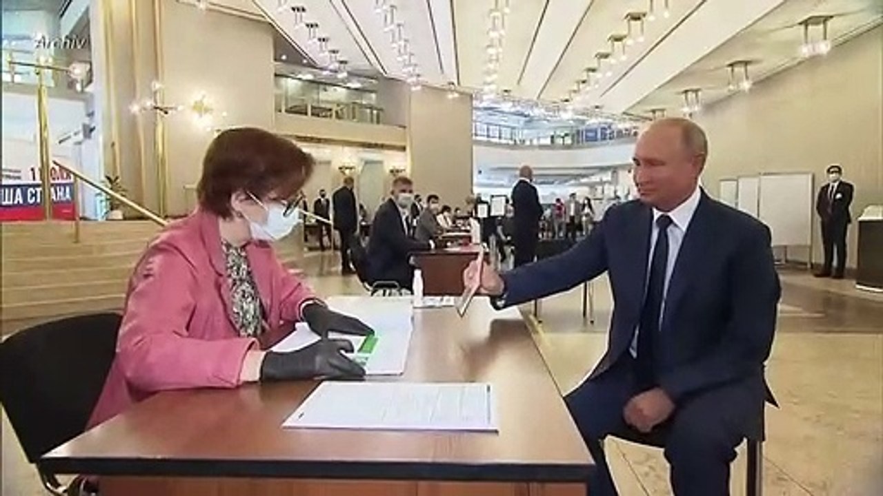 Putin darf für Wiederwahl kandidieren - Russen stimmen für Verfassungsreform