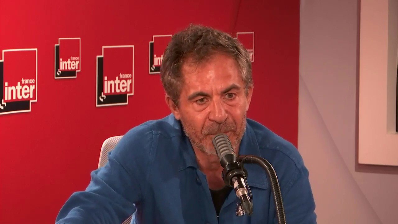 Etienne Klein : "Les thèses complotistes permettent de trouver un sens à ce qui n'en a pas"