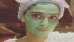 Sonam Kapoor Beauty Secrets: सोनम कपूर ग्‍लोइंग स्किन के लिए लगाती है ये मास्क । Boldsky