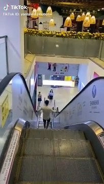 YAN Talent - Có những ngày chỉ muốn đi ngược lại thế giới #yantalent