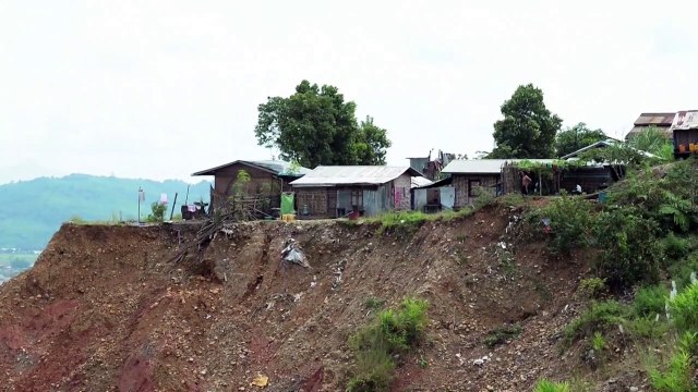 ارتفاع عدد ضحايا حادث انزلاق التربة في بورما إلى مئة قتيل (السلطات)