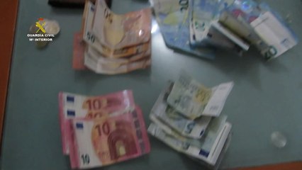 Desmantelados dos puntos de venta de droga en Pinto
