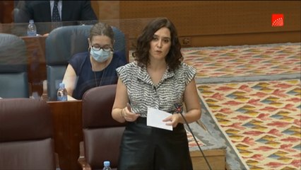 Ayuso afea a la ultraderecha estar a la "farándula": "Son una máquina de hacer ruido"
