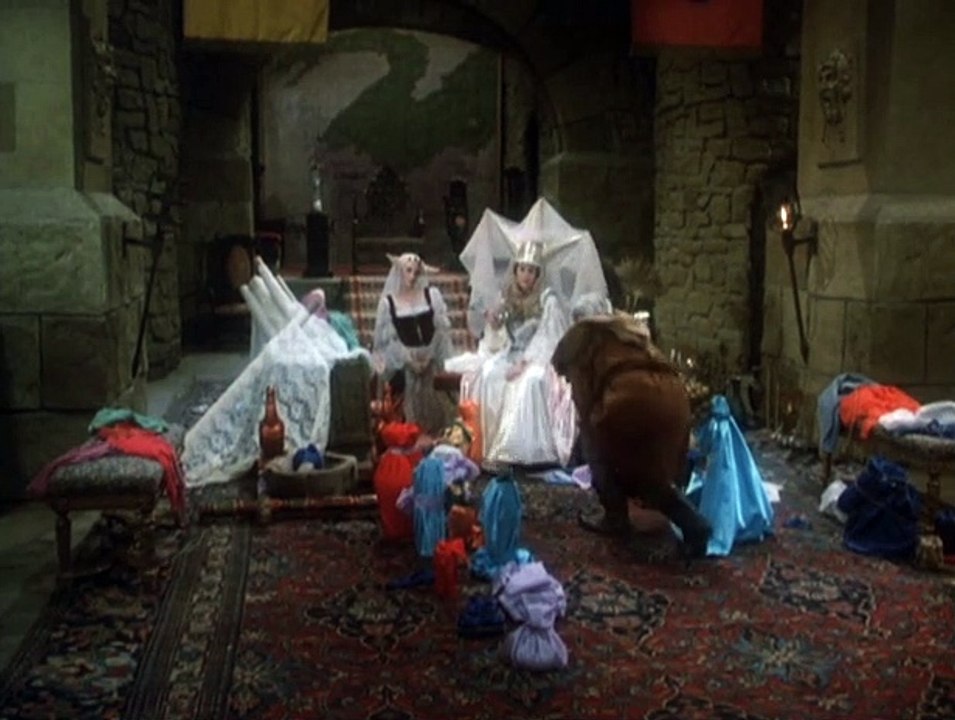 Wizards.and.Warriors.S01E01.DVDRip.AC3.2.0.h264-RAMBLES