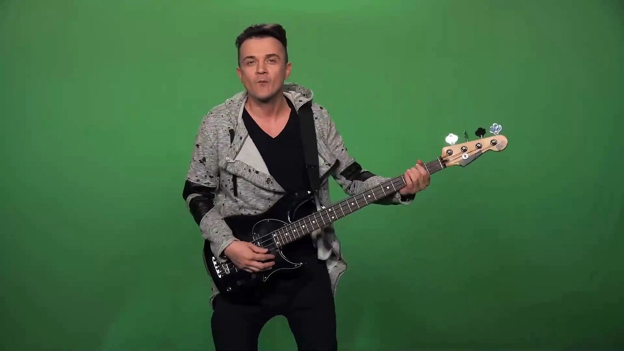 2)	Music.  Guitar Bass. The Road To You. Silent Partner.  Country et folk.  Triste