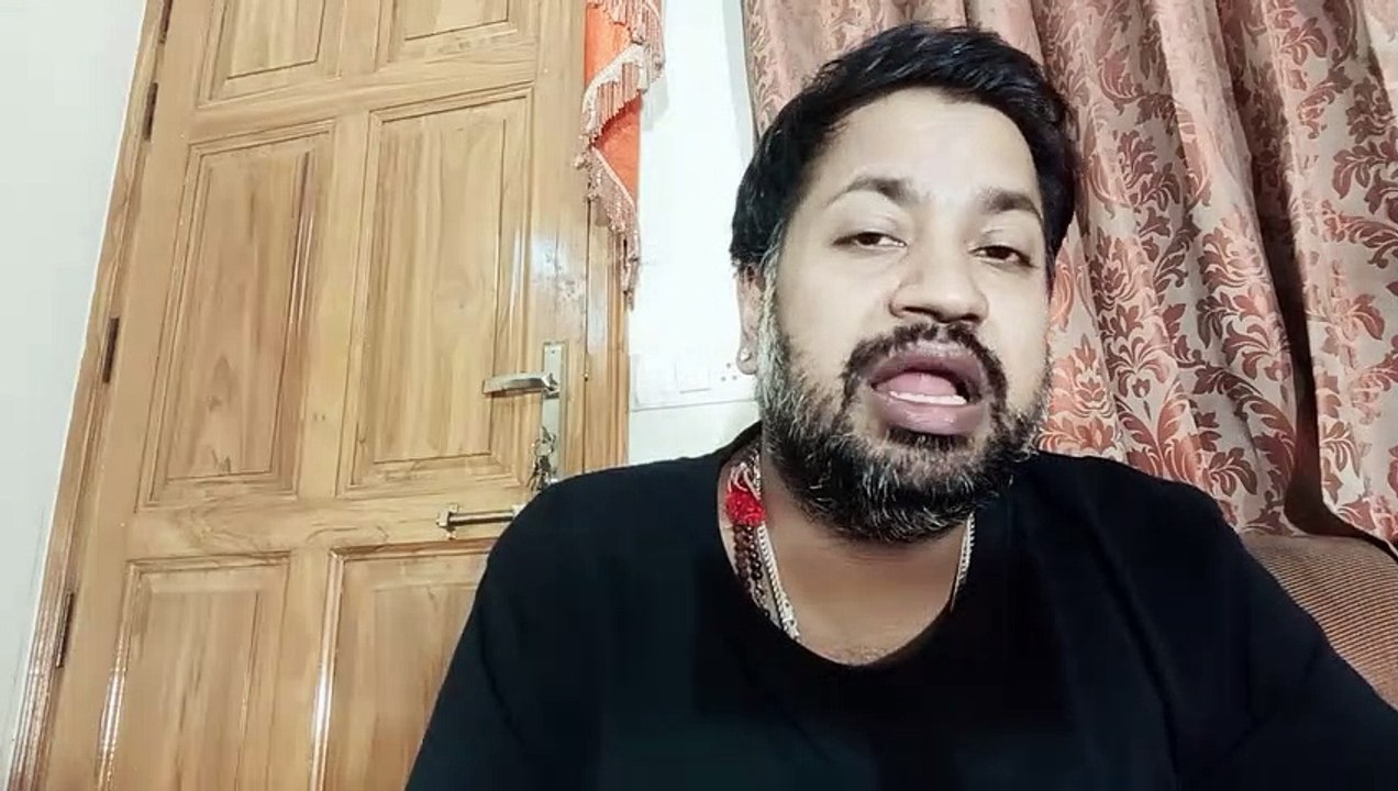 क्या हर इंसान के साथ कोई न कोई आत्मा रहती है ?