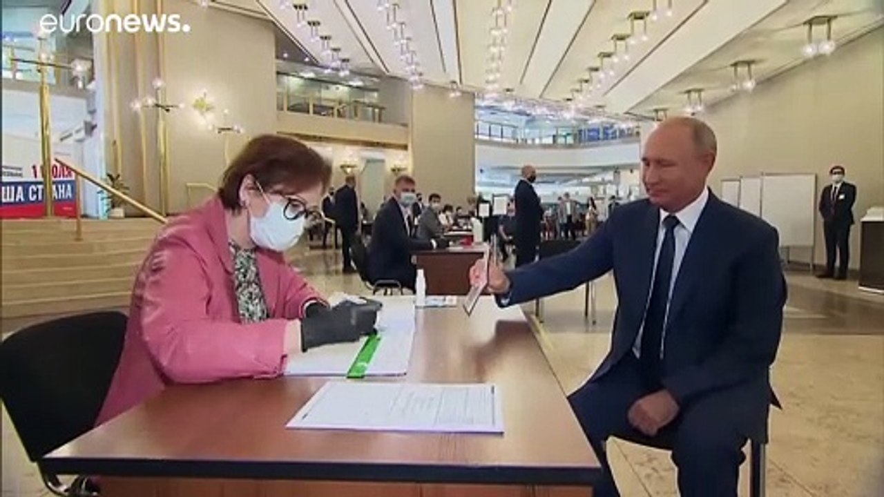Голосование по поправкам к конституции: "трумф"...