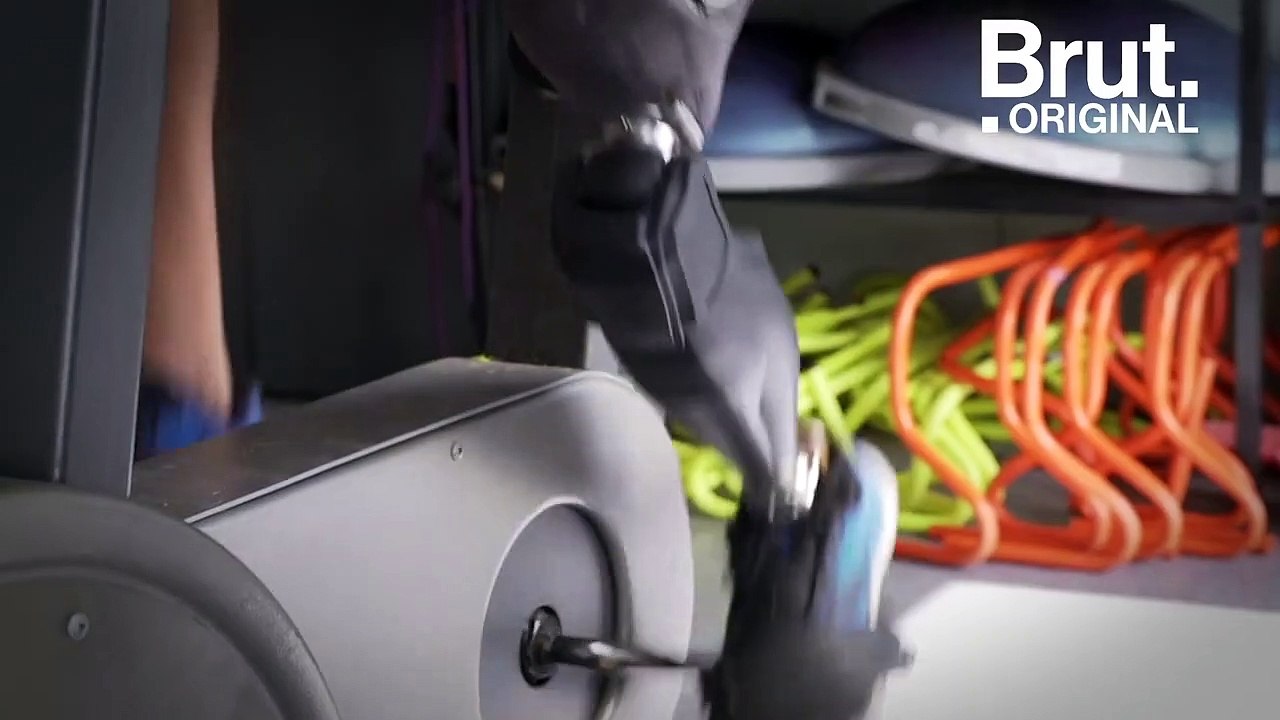 "Je me dis : la Pauline d'avant, elle est morte" : Marquée à vie, elle raconte sa reconstruction après un accident