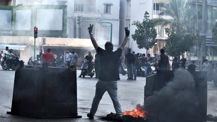 الحكومة ترفع أسعار الخبز وتزيد احتقان الشارع بلبنان