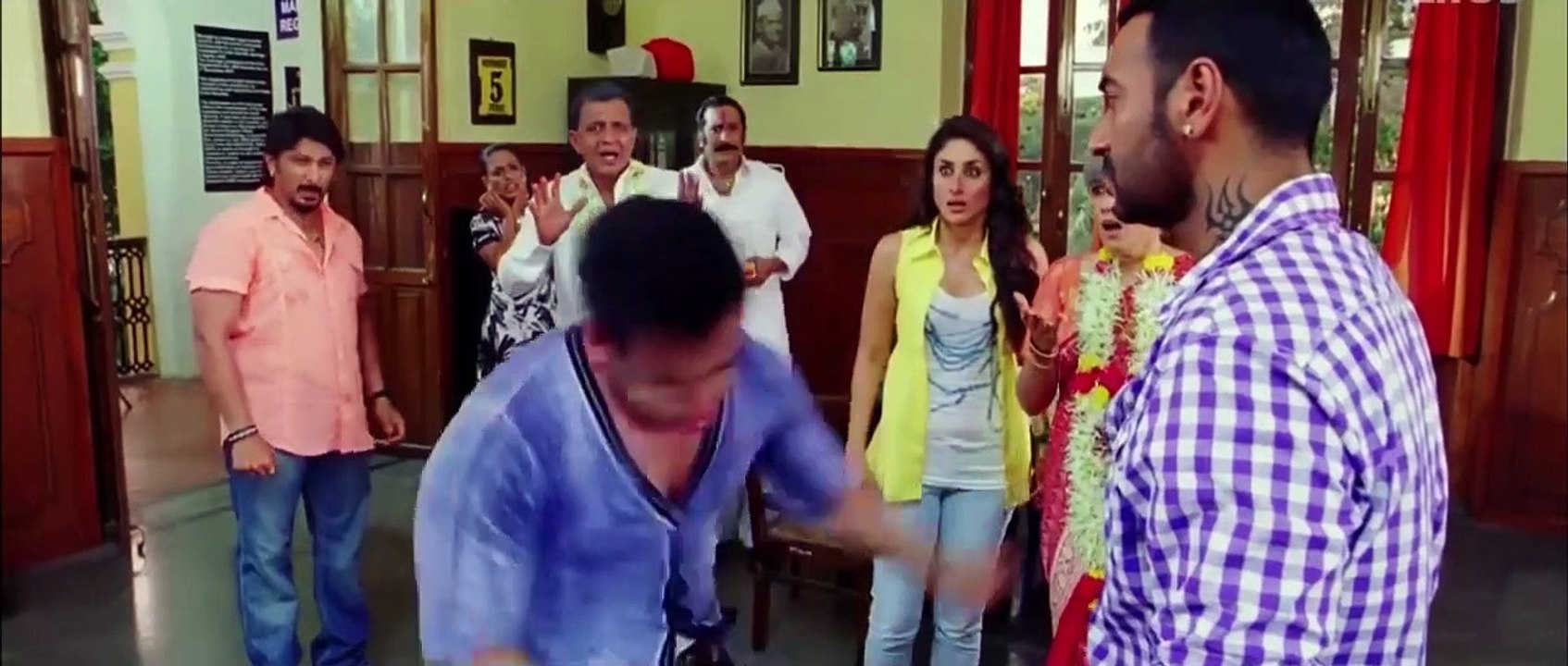 Golmaal three comedy movie ||merried seen in Golmaal 3|| fight between Arshad warasi and Ajay devgn ||Kareena Kapoor || Kunal Khemu (कुनाल खेमू) || bollywood comedy movie