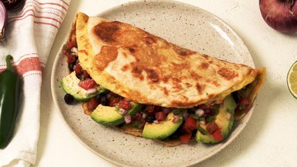 This Tortilla Omelet Is An Instantly Iconic Breakfast