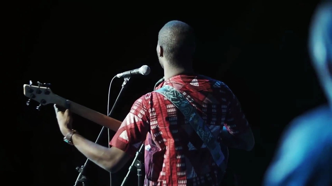 8) Music.  Guitar Bass. Doctor True. Jingle Punks. Country et folk. Triste