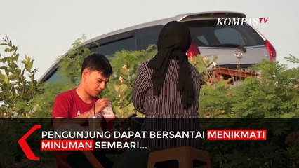 Nikmati Pemandangan Sambil Nikmati Minuman di Pinggir Pantai
