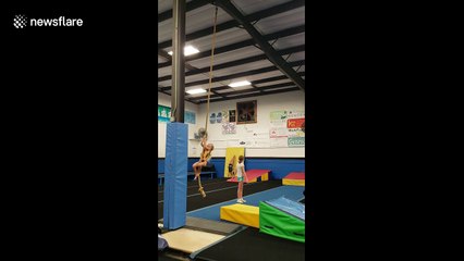 Little girl makes it to the top during rope climb in Florida