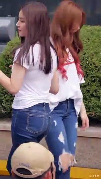 y2mate.com - 모모랜드 미니팬미팅 - 흰티에 스키니진의 낸시 영상모음_uWZpy4vGbFQ_720p