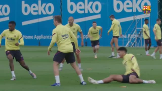 La baja de Umtiti, la novedad de hoy en el entrenamiento del Barça