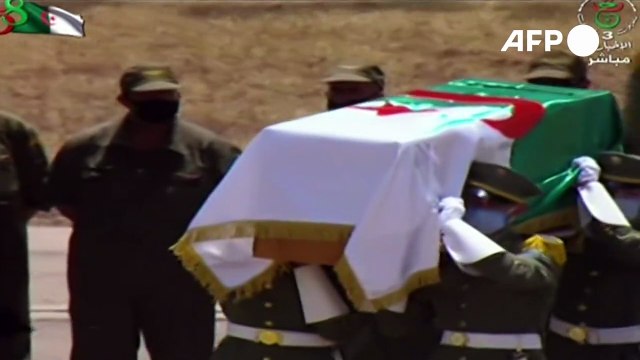 Frankreich gibt Überreste von algerischen Widerstandskämpfern zurück