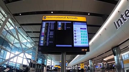 Inglaterra suspende quarentena para viajantes de 73