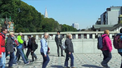 "Family Romance, LLC":  compraventa de emociones