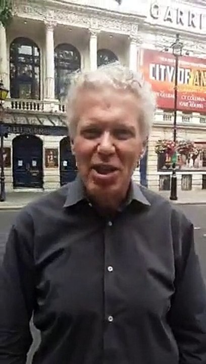 Andrew Eborn RJ Gibb Bee Gees London Walk Garrick Theatre 03 07 20