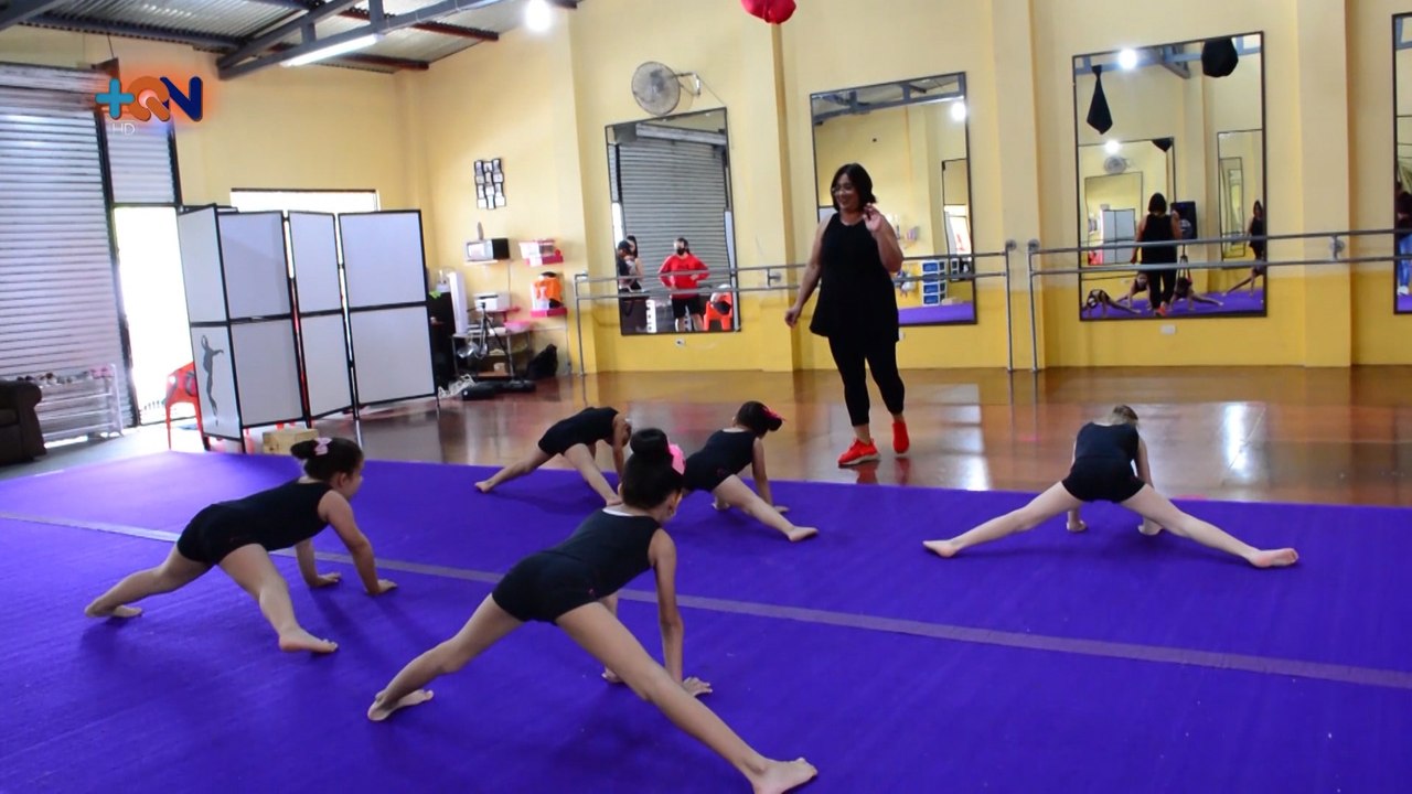 mqn-Bailarina-Alhanna-Morales-y-su-familia-imparten-talleres-de-verano-para-niños-030720
