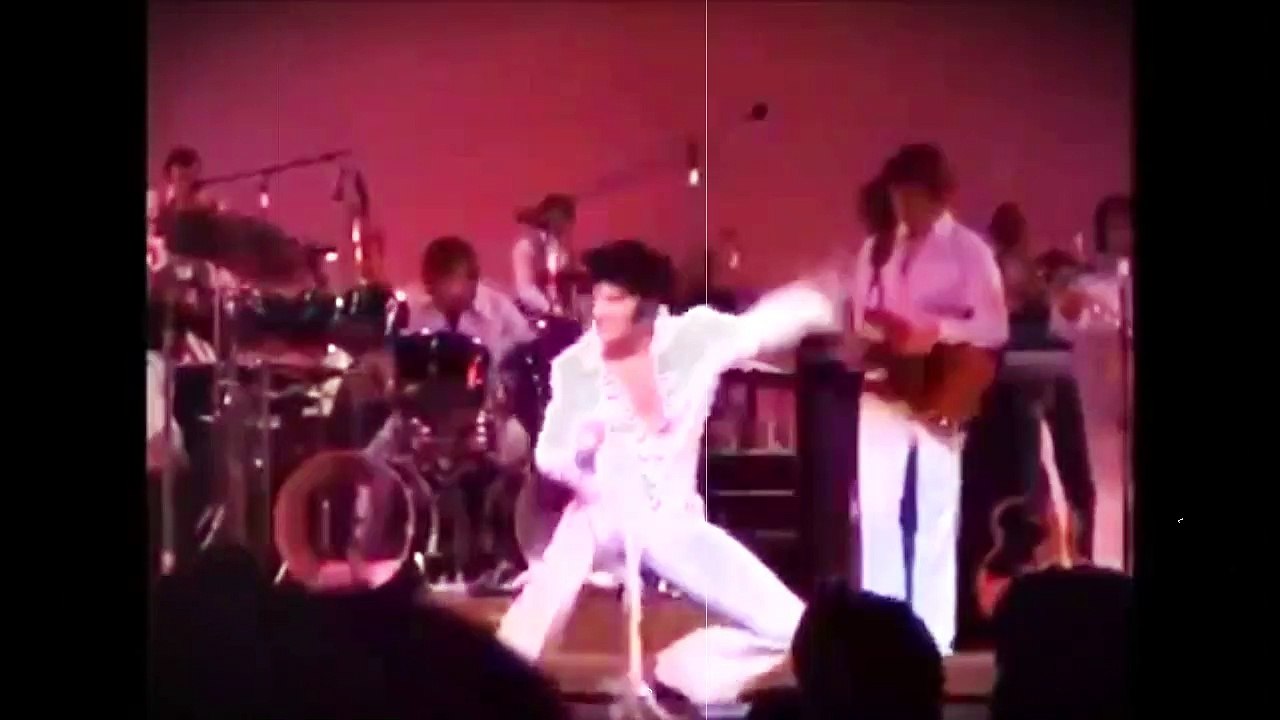 Dee Giallo Lucarelli Racconta Elvis Presley