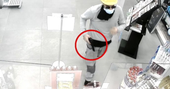 Roma - Rapine a Montesacro: preso il bandito con la Mini Rossa (04.07.20)