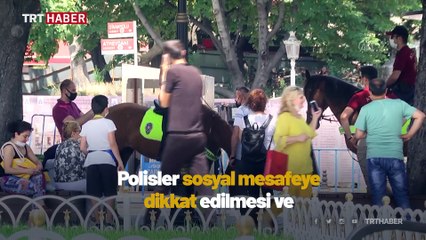 Atlı polislerden Sultanahmet Meydanı'nda devriye