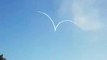 Ces pilotes d'avion tracent un coeur dans le ciel