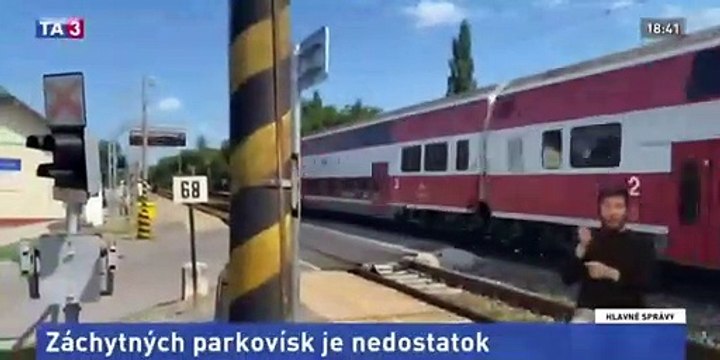 Záchytných parkovísk pri žel. staniciach je nedostatok