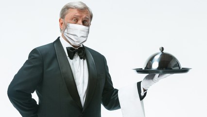 Masked, Gloved Waiters To Serve First Responders At White House Party