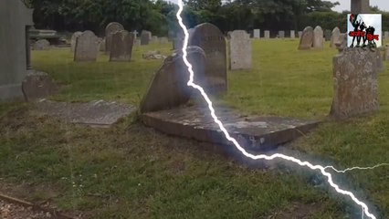 आकाशीय बिजली क्या है और कैसे बचे। lightning strike,thunder stroke, ajay hind, natural climati