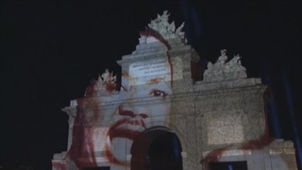 Embajada de EEUU conmemora en Madrid el 4 de julio con un vídeo mapping