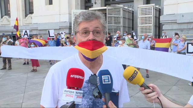 Familiares de víctimas del franquismo acusan a Almeida de volver a asesinar a los fusilados