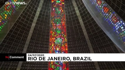 Catholics attend first mass in Rio since virus lockdown