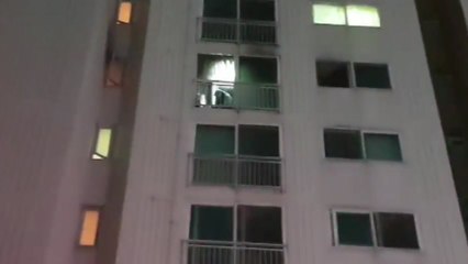 충북 청주 아파트에서 불...2명 사상 / YTN