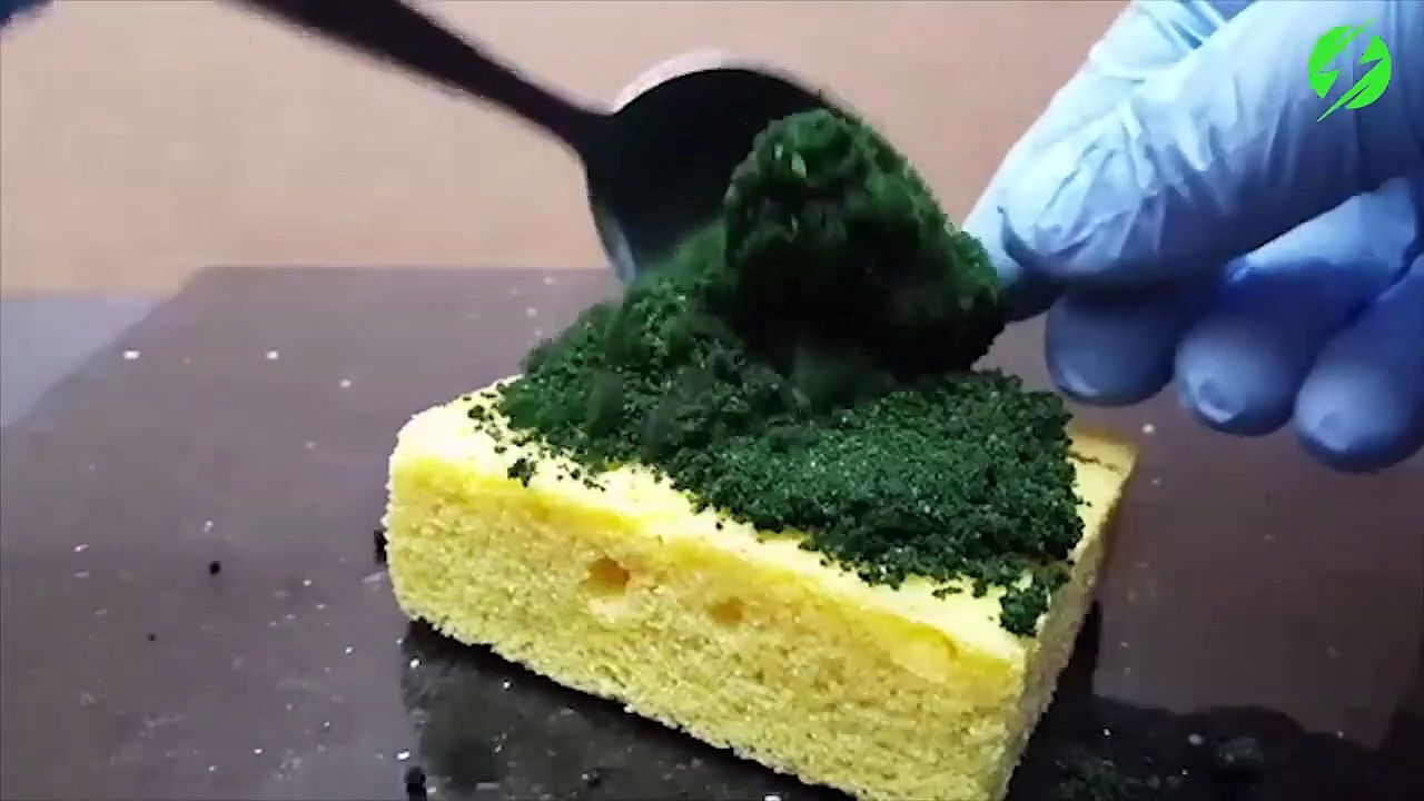 Ce pâtissier réalise des gateaux en apparence dégoûtants et pourtant...