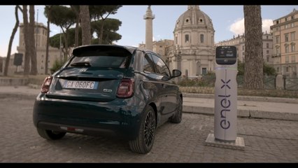 New Fiat 500 "la Prima" hatchback Charging demo