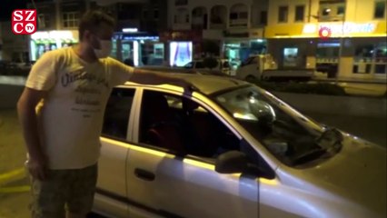 Turgut Şelalesi’ne yiyecekle giren yerli turistlerin aracını haritaya çevirdiler